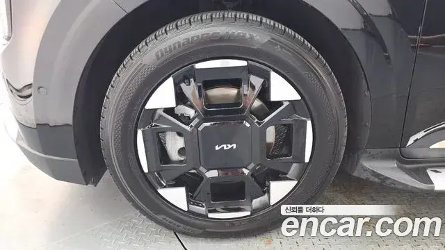 Kia Carnival 2024 — Photo 4/20