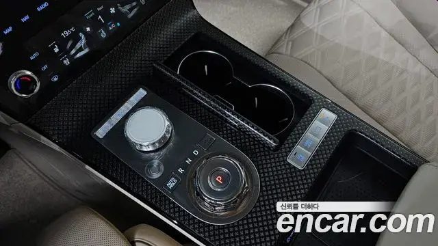 Genesis G80 2025 — Photo 3/20