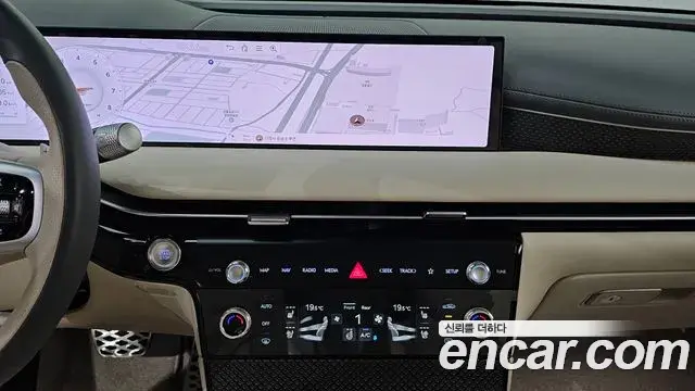 Genesis G80 2025 — Photo 17/20