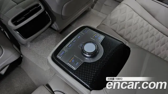 Genesis G80 2025 — Photo 18/20