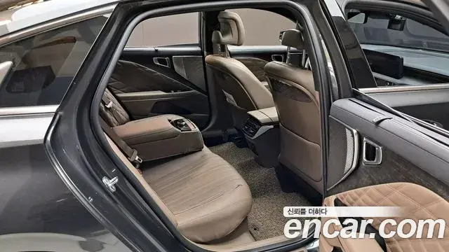 Kia K8 2023 — Photo 34/39
