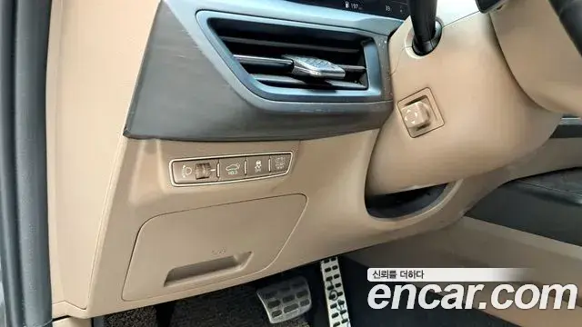 Kia K8 2023 — Photo 24/39
