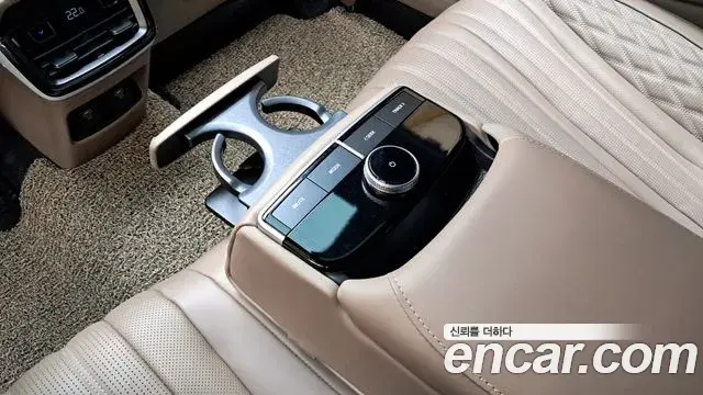 Kia K8 2023 — Photo 25/39
