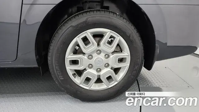Hyundai Staria 2023 — Photo 24/32