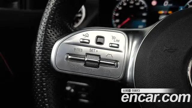 Mercedes-Benz EQA 2022 — Photo 3/33
