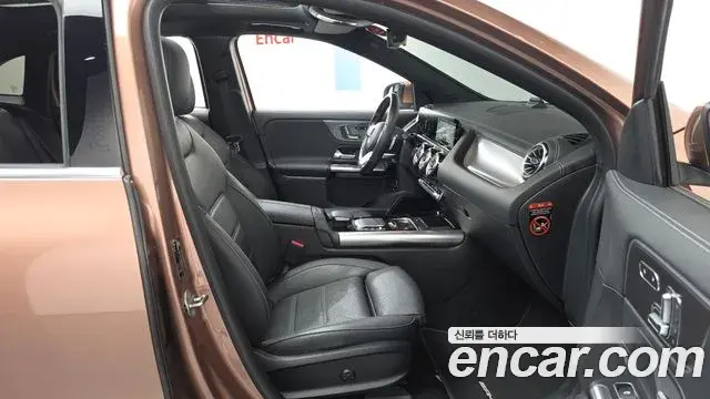 Mercedes-Benz EQA 2022 — Photo 28/33