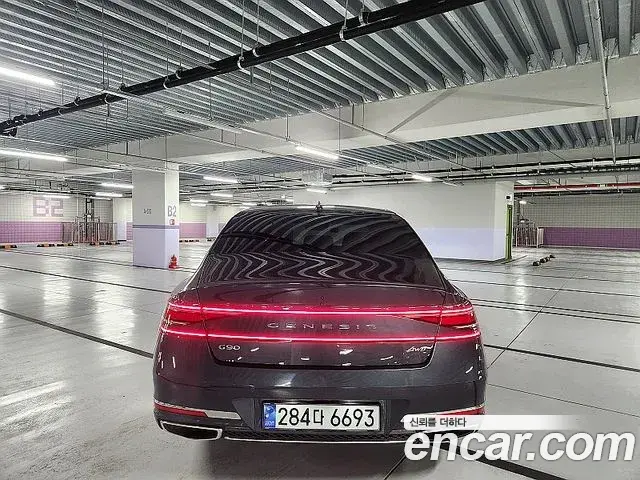 Genesis G90 2022 — ფოტო 8/20