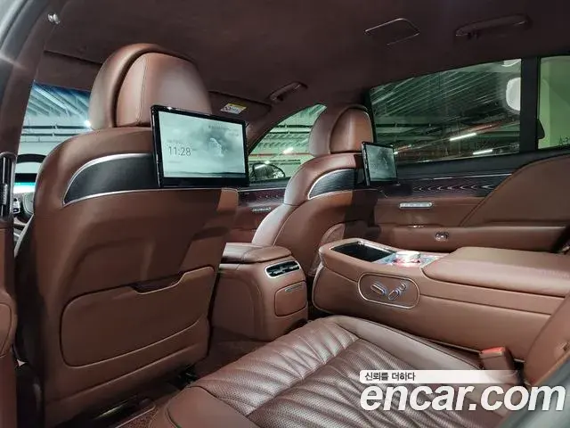 Genesis G90 2022 — ფოტო 5/20