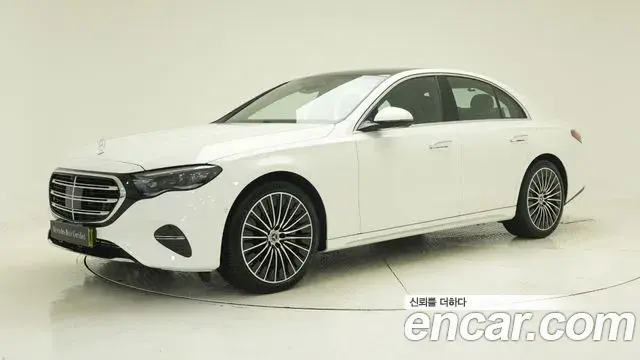 Mercedes-Benz E-Class 2025 — Фото 10/18