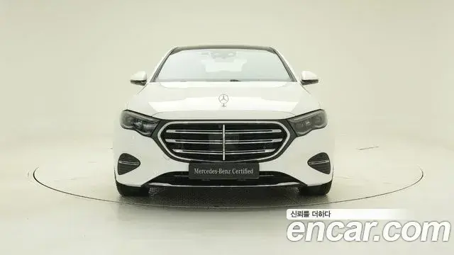 Mercedes-Benz E-Class 2025 — Фото 2/18