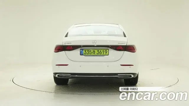 Mercedes-Benz E-Class 2025 — Фото 3/18