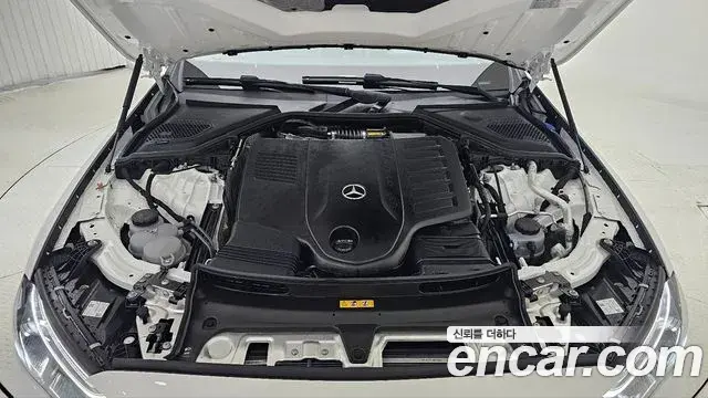 Mercedes-Benz E-Class 2025 — Фото 5/18