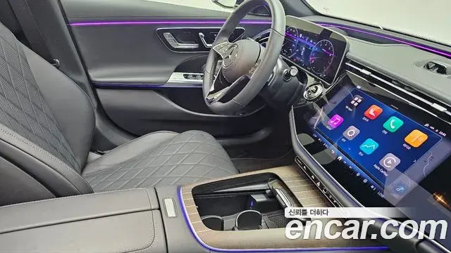 Mercedes-Benz E-Class 2025 — Фото 8/18