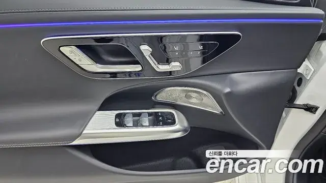 Mercedes-Benz E-Class 2025 — Фото 15/18