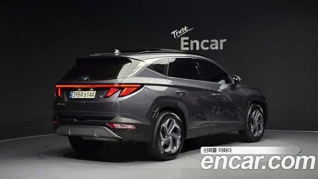 Hyundai The New Tucson 2021 — Фото 2/20