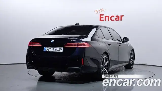 BMW 5 Series 2025 — Şəkil 19/20