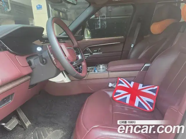 Land Rover Range Rover 2023 — Photo 10/20