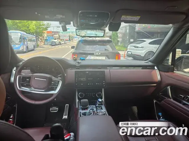 Land Rover Range Rover 2023 — Photo 20/20