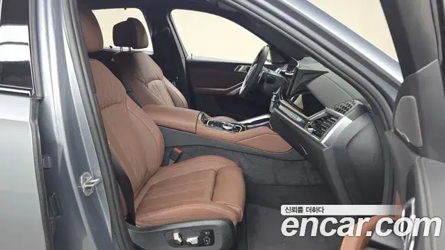 BMW X6 2025 — Şəkil 28/33