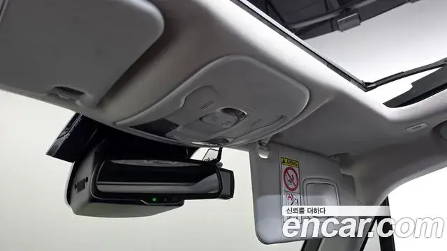 Jeep Renegade 2020 — Şəkil 30/32