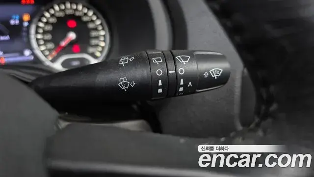 Jeep Renegade 2020 — Şəkil 32/32