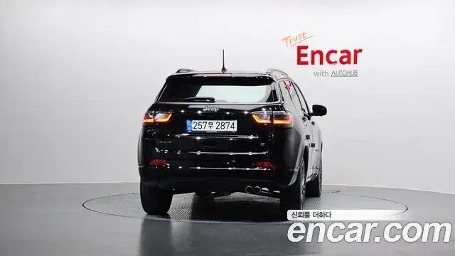 Jeep Compass 2022 — Şəkil 12/20
