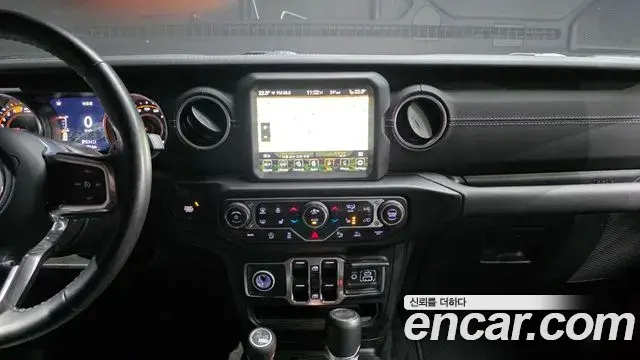 Jeep Wrangler 2022 — Фото 17/20