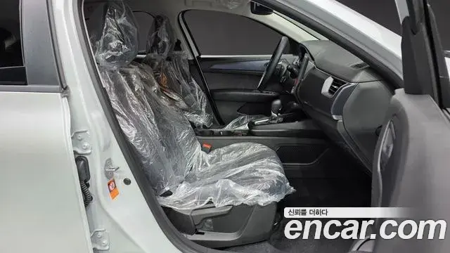 Renault Samsung Arkana 2025 — ფოტო 8/30