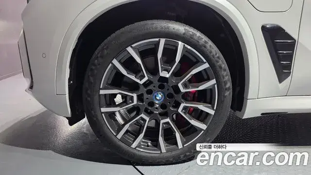 BMW X5 2025 — Photo 19/33