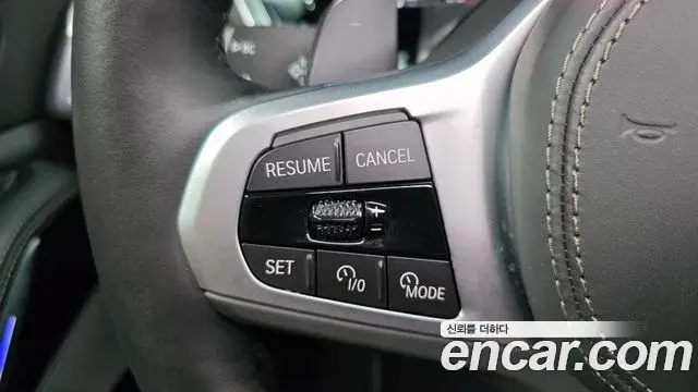 BMW X5 2025 — Photo 28/33