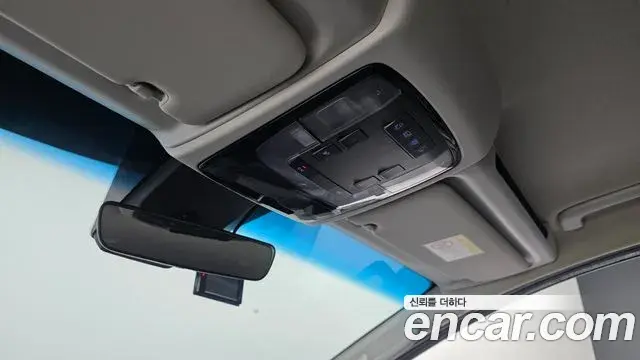 Hyundai Staria 2021 — Фото 14/20
