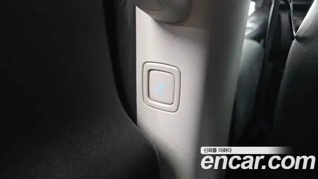 Hyundai Staria 2021 — Photo 33/40