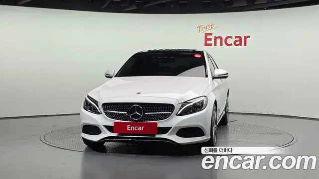 Mercedes-Benz C-Class 2018 — ფოტო 13/30