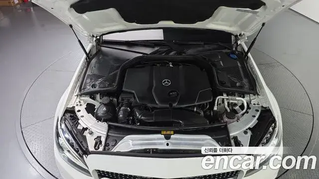 Mercedes-Benz C-Class 2018 — ფოტო 7/30