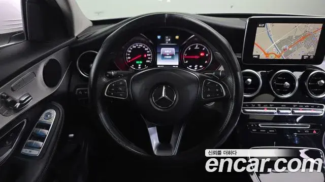 Mercedes-Benz C-Class 2018 — ფოტო 3/30