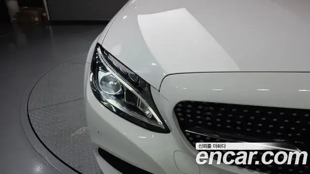 Mercedes-Benz C-Class 2018 — ფოტო 25/30