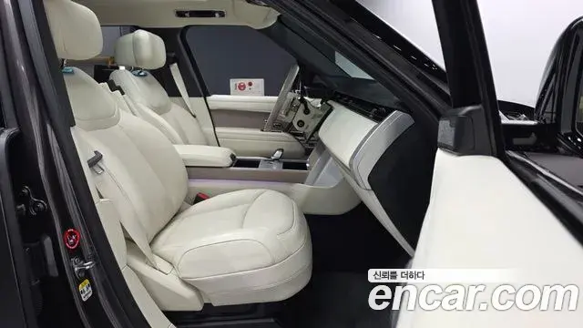 Land Rover Range Rover 2025 — ფოტო 18/20