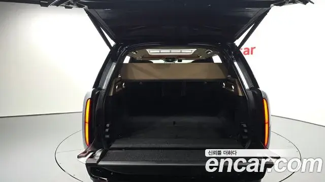 Land Rover Range Rover 2025 — Photo 17/20