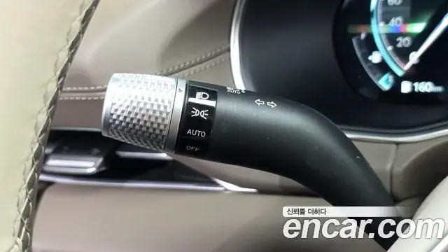 Genesis GV80 2023 — Photo 17/36