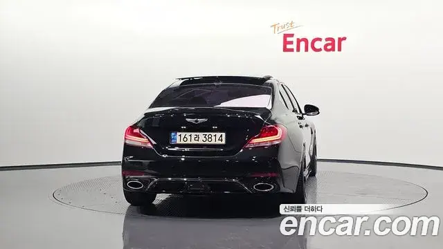 Genesis G70 2018 — ფოტო 14/20