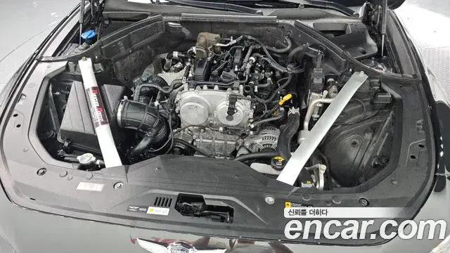 Genesis G70 2018 — ფოტო 15/20