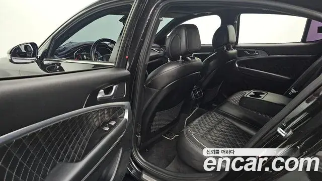 Genesis G70 2018 — ფოტო 6/20