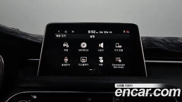 Genesis G70 2018 — ფოტო 16/20