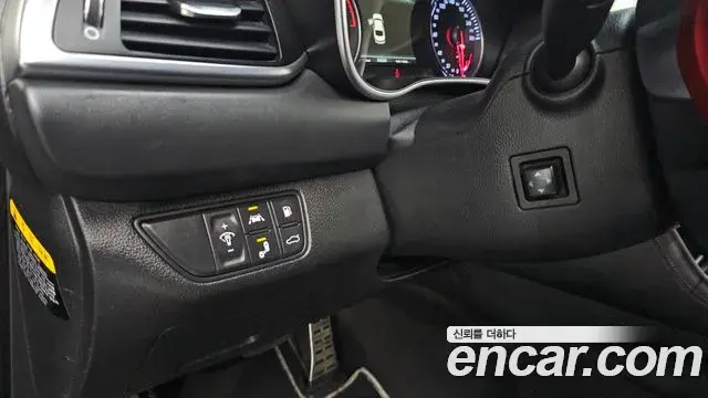 Genesis G70 2018 — ფოტო 5/20