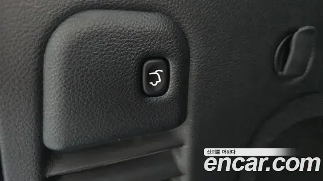 Jeep Grand Cherokee 2021 — Şəkil 17/30
