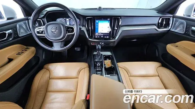 Volvo V60 Cross Country 2019 — ფოტო 10/20