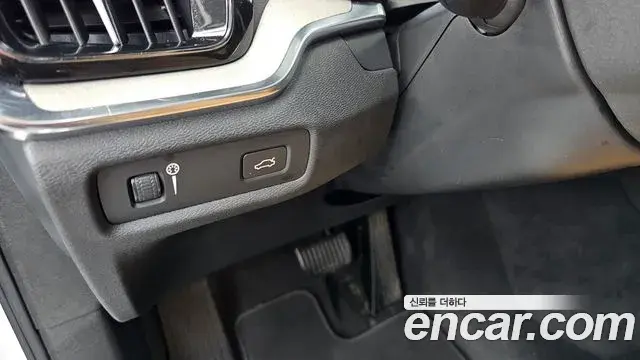 Volvo V60 Cross Country 2019 — ფოტო 6/20