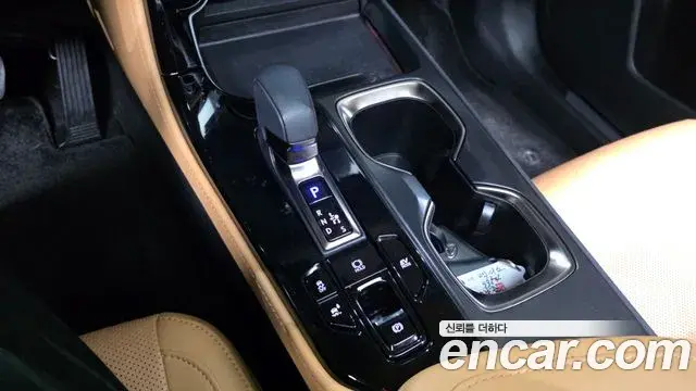 Lexus NX350h 2023 — ფოტო 19/37