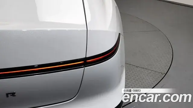 Hyundai Grandeur Hybrid 2023 — ფოტო 25/36