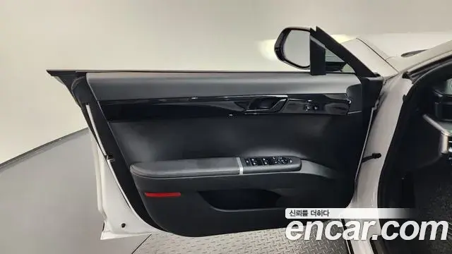Hyundai Grandeur Hybrid 2023 — ფოტო 19/36